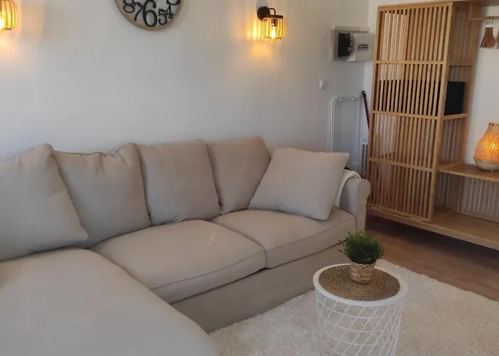 Richelieu Port Position Cosy 2 Adultes Piscine Place De Parking Privative Vue Mont Saint Martin * آجد