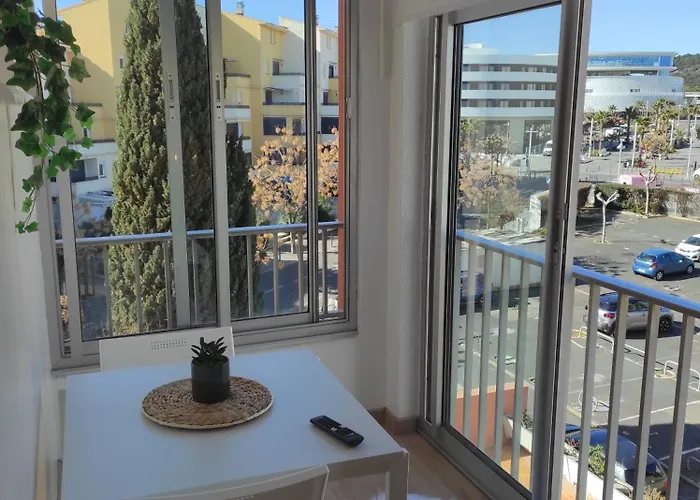 شقة Richelieu Port Position Cosy 2 Adultes Piscine Place De Parking Privative Vue Mont Saint Martin